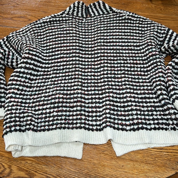 net.153 chenille cardigan sweater. Open front style. Size S/M (oversized) - Picture 10 of 12